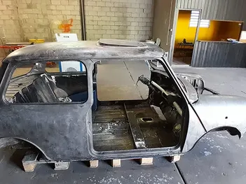 Czech Auto Repair Center Owner Orders 1500W Laser Cleaning Machine